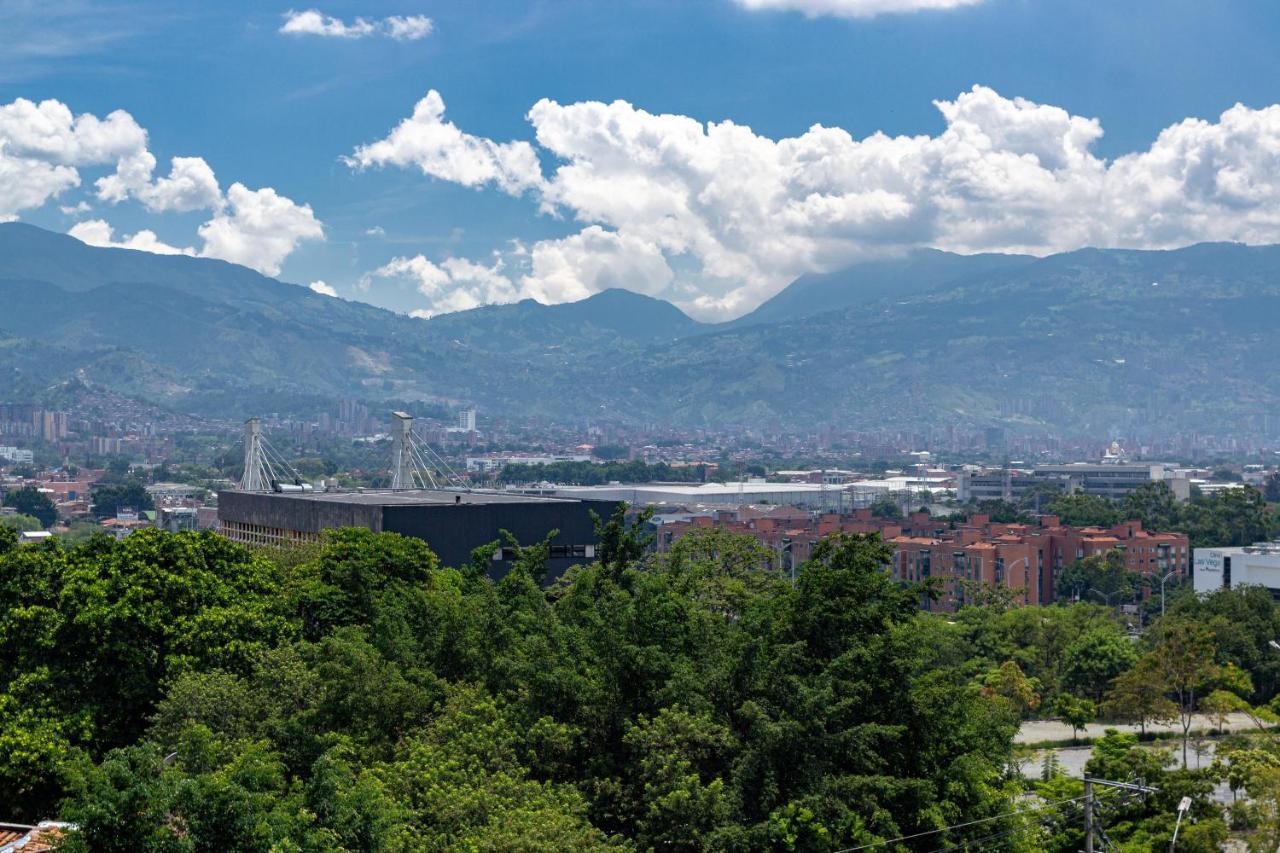Alcazar De Oviedo By Ee Hoteles Medellín Zewnętrze zdjęcie